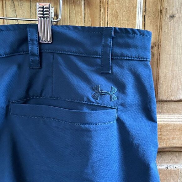 Under‎ Armour 40 Shorts Navy Loose Pockets Button Zip Belt Loop Tech Golf Shorts - Picture 5 of 8